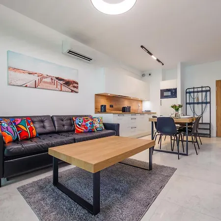 Belnihel, Sun & Snow Apartment *