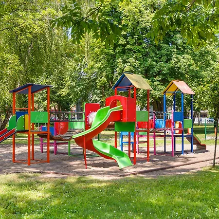 Sun & Snow, Belnihel Daire Hel
